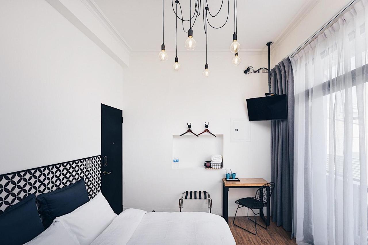 The Gatsby Apartment Тайнань Экстерьер фото